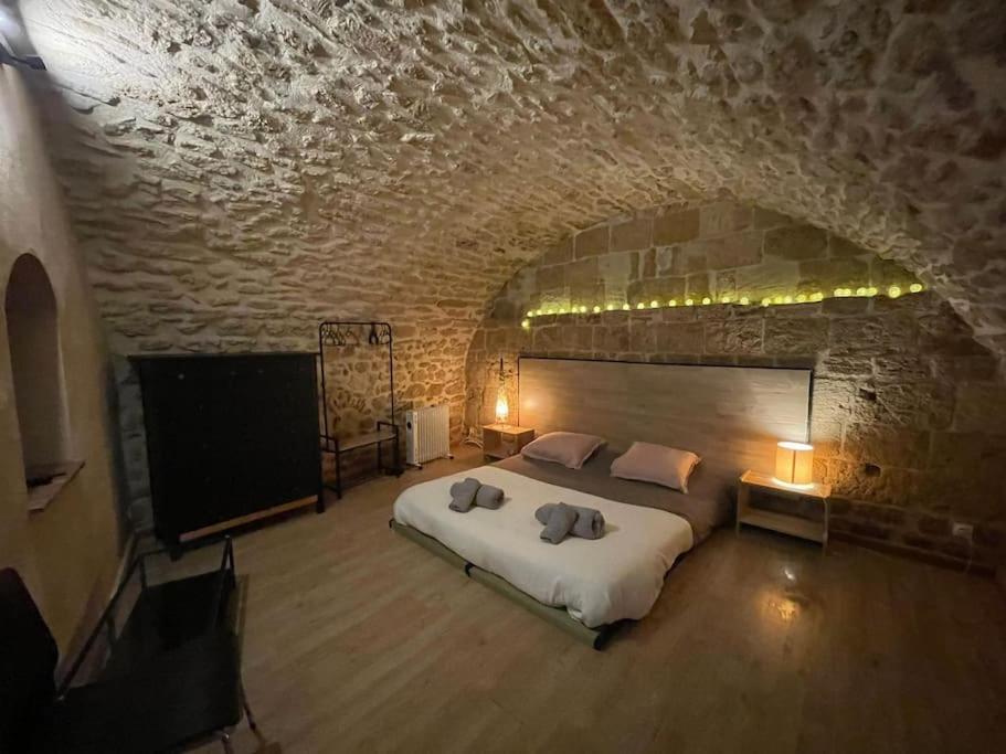 La + Belle Chambre Voutee Au Coeur De Montpellier Exterior photo